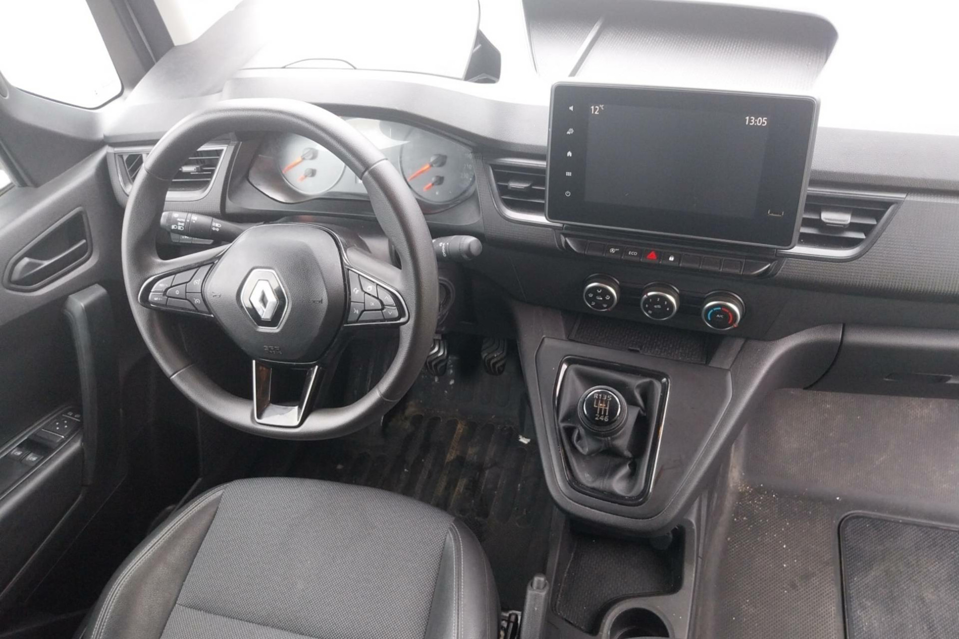 Vente en ligne Renault Kangoo Van  BLUE DCI 95 au prix de 19 390 €