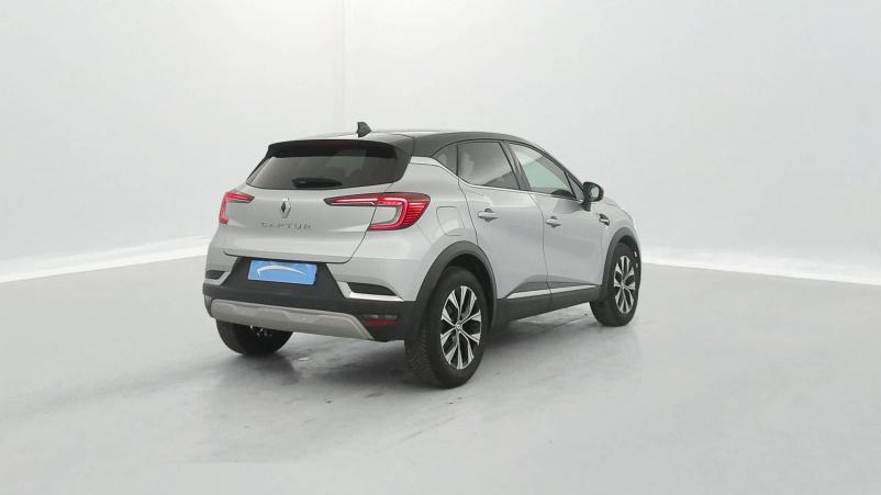 Vente en ligne Renault Captur  mild hybrid 140 au prix de 22 590 €