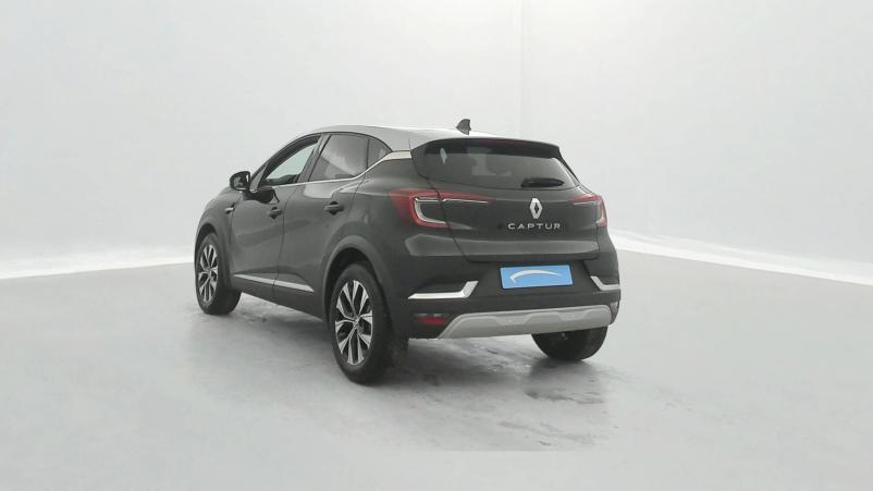 Vente en ligne Renault Captur  mild hybrid 140 au prix de 22 590 €