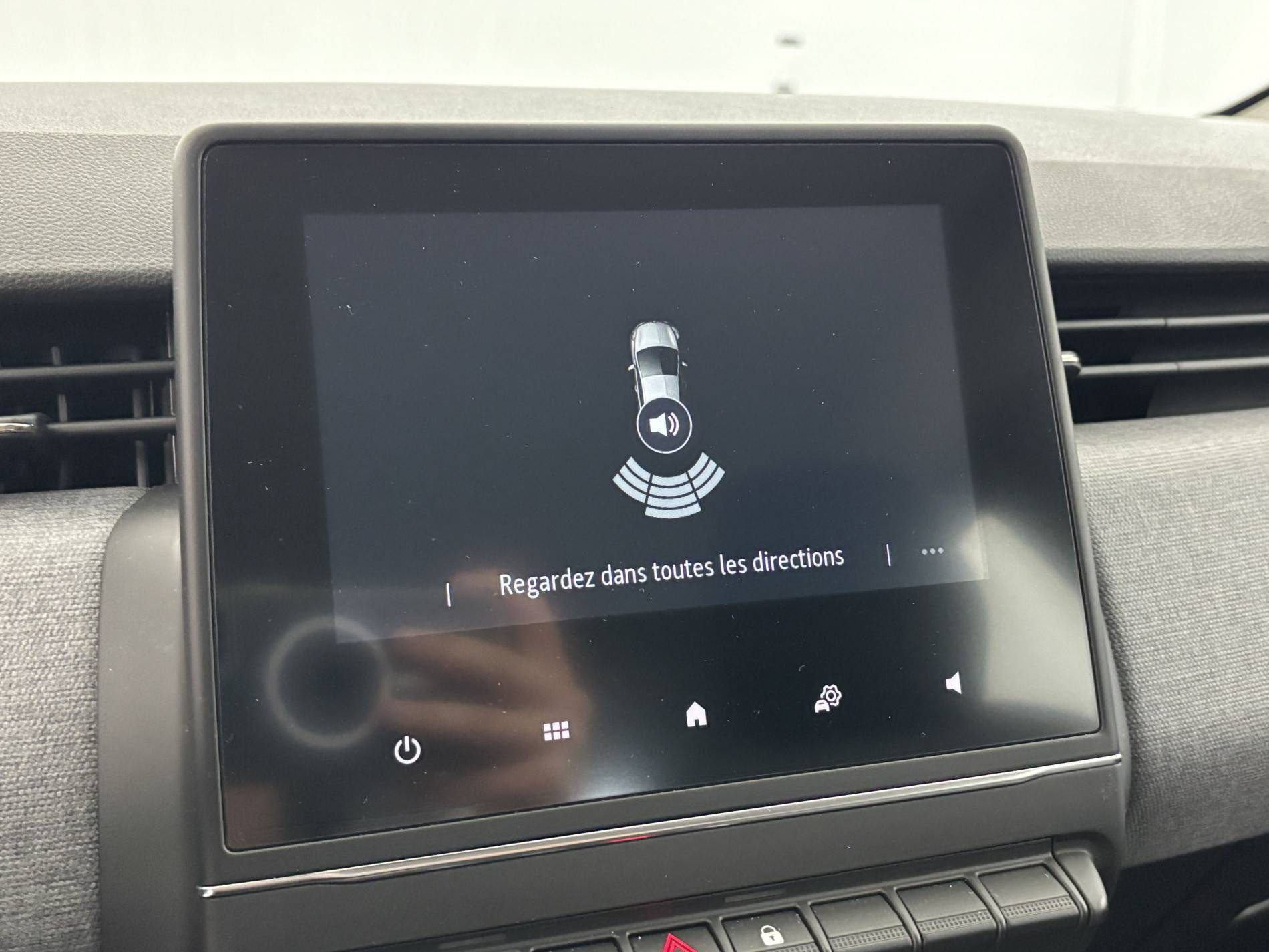 Vente en ligne Renault Clio 5 Clio TCe 90 au prix de 15 790 €