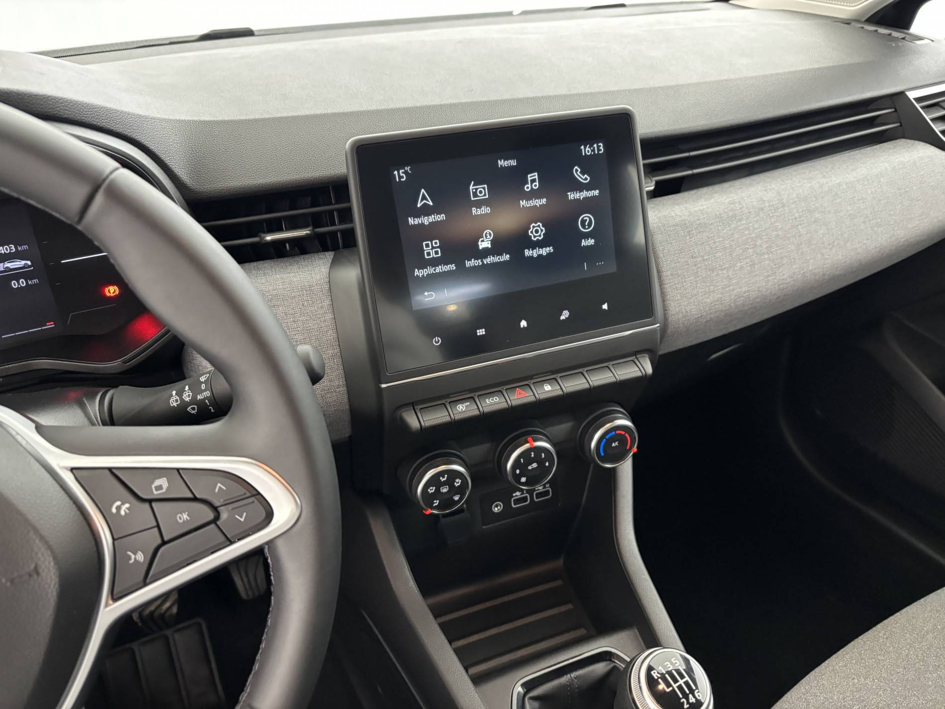 Vente en ligne Renault Clio 5 Clio TCe 90 au prix de 15 690 €