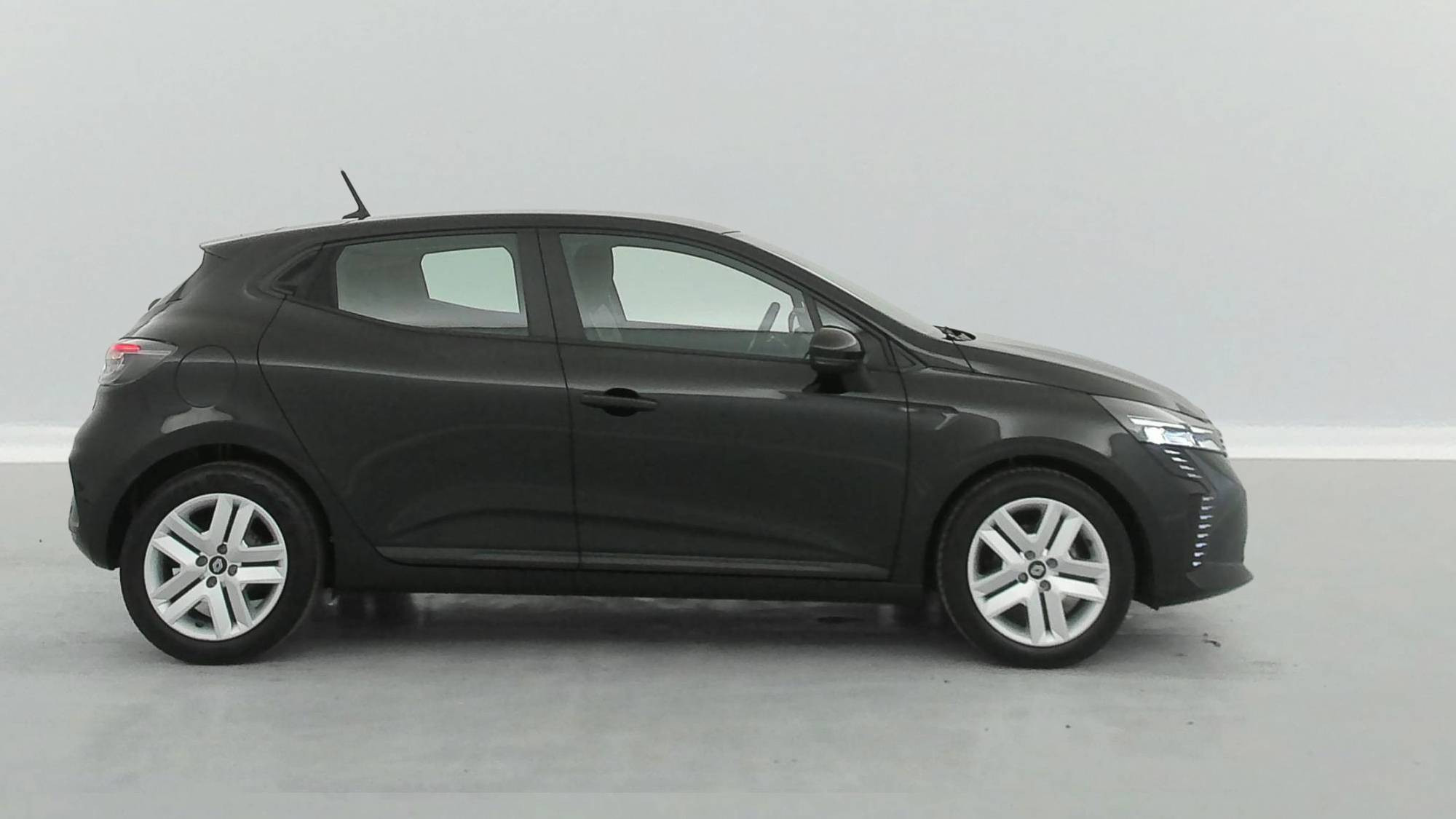 Vente en ligne Renault Clio 5 Clio TCe 90 au prix de 15 790 €