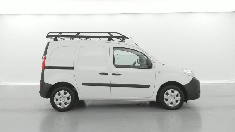 Vente en ligne Renault Kangoo Express  BLUE DCI 95 au prix de 13 990 €