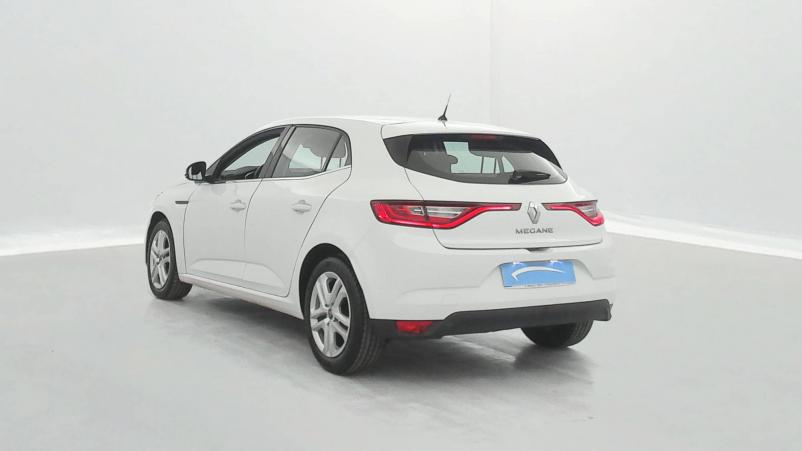 Vente en ligne Renault Megane 4 Mégane IV Berline Blue dCi 95 au prix de 14 190 €