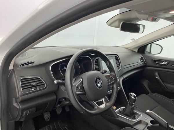 Vente en ligne Renault Megane 4 Mégane IV Berline Blue dCi 95 au prix de 14 190 €