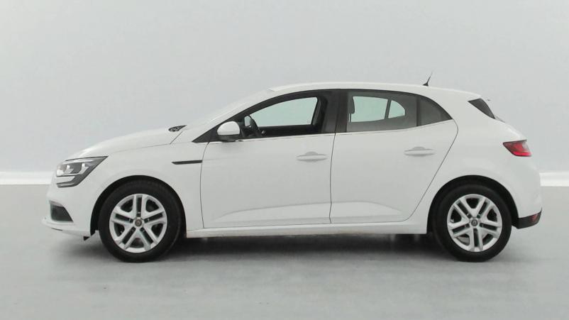 Vente en ligne Renault Megane 4 Mégane IV Berline Blue dCi 95 au prix de 14 190 €