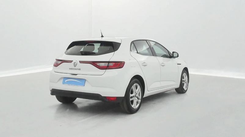 Vente en ligne Renault Megane 4 Mégane IV Berline Blue dCi 95 au prix de 14 190 €