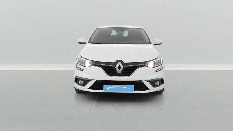 Vente en ligne Renault Megane 4 Mégane IV Berline Blue dCi 95 au prix de 14 190 €