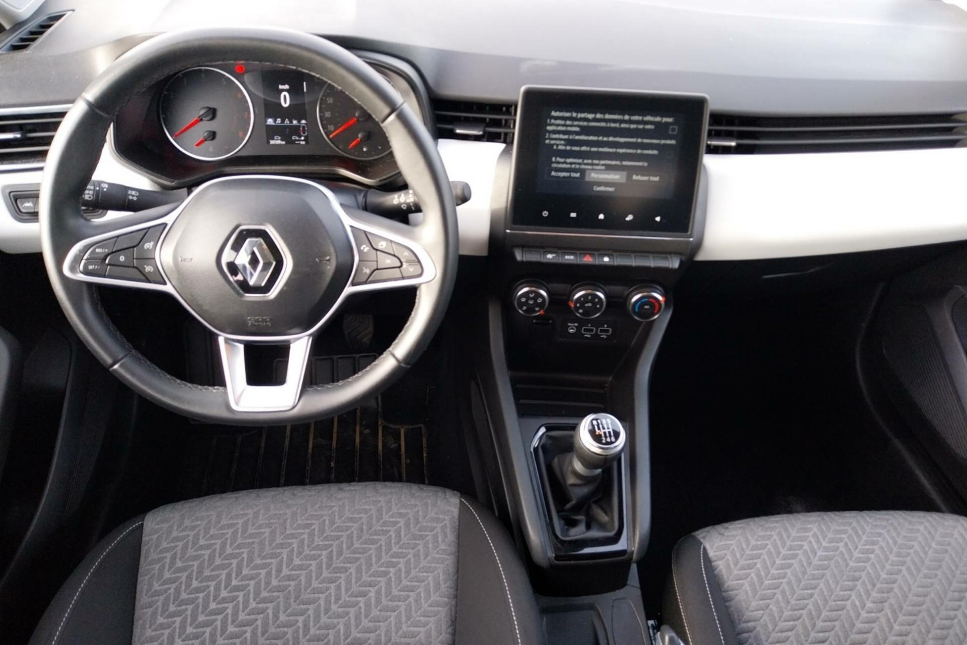 Vente en ligne Renault Clio 5 Clio TCe 90 au prix de 14 290 €