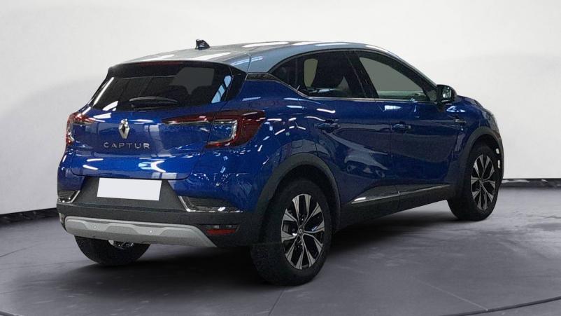 Vente en ligne Renault Captur  mild hybrid 140 au prix de 22 590 €