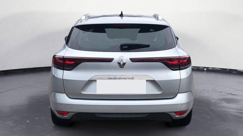 Vente en ligne Renault Megane 4 Estate  TCe 140 EDC au prix de 25 490 €