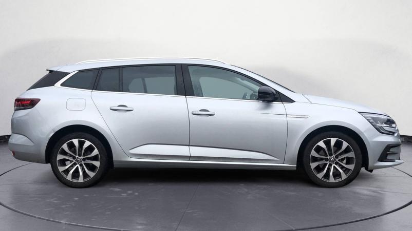 Vente en ligne Renault Megane 4 Estate  TCe 140 EDC au prix de 25 490 €