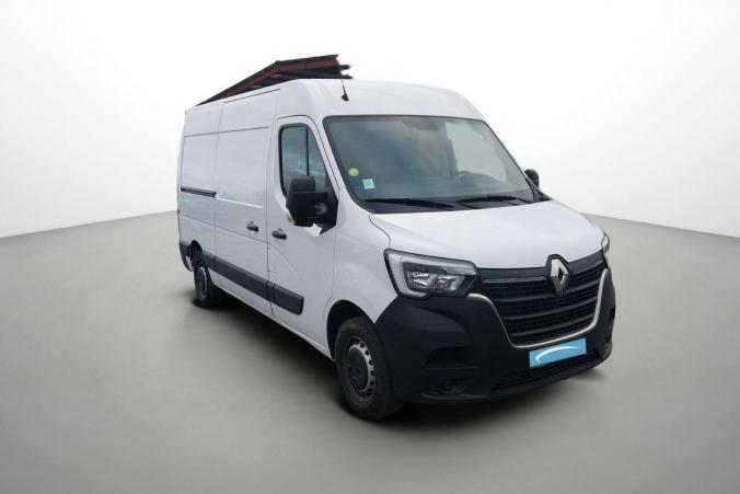 Vente en ligne Renault Master Fourgon MASTER FGN TRAC F3500 L2H2 BLUE DCI 135 au prix de 26 990 €
