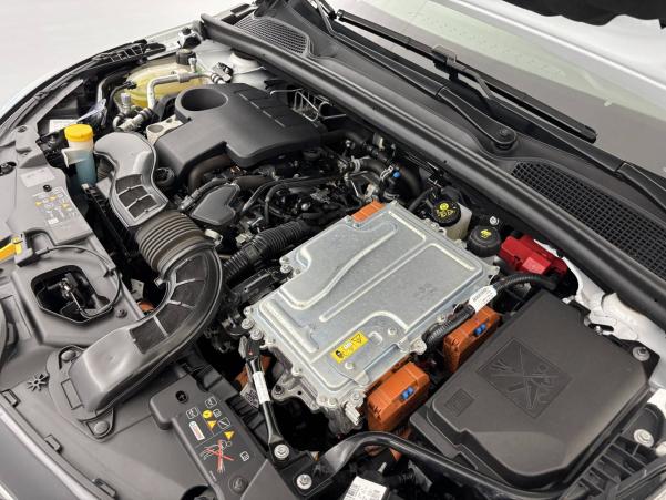 Vente en ligne Renault Clio 5 Clio E-Tech 140 - 21N au prix de 15 890 €