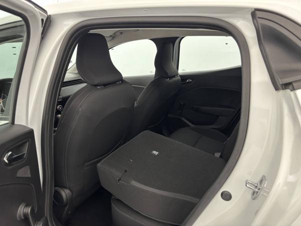 Vente en ligne Renault Clio 5 Clio E-Tech 140 - 21N au prix de 15 890 €