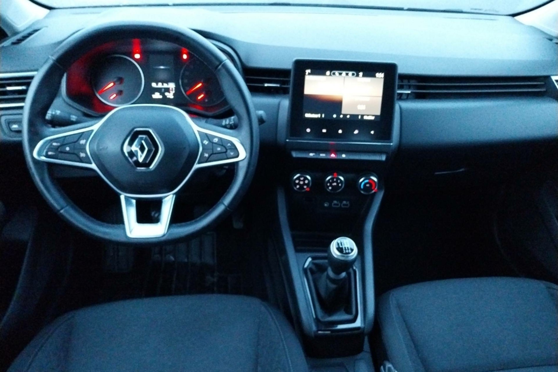 Vente en ligne Renault Clio 5 Clio TCe 90 au prix de 14 590 €