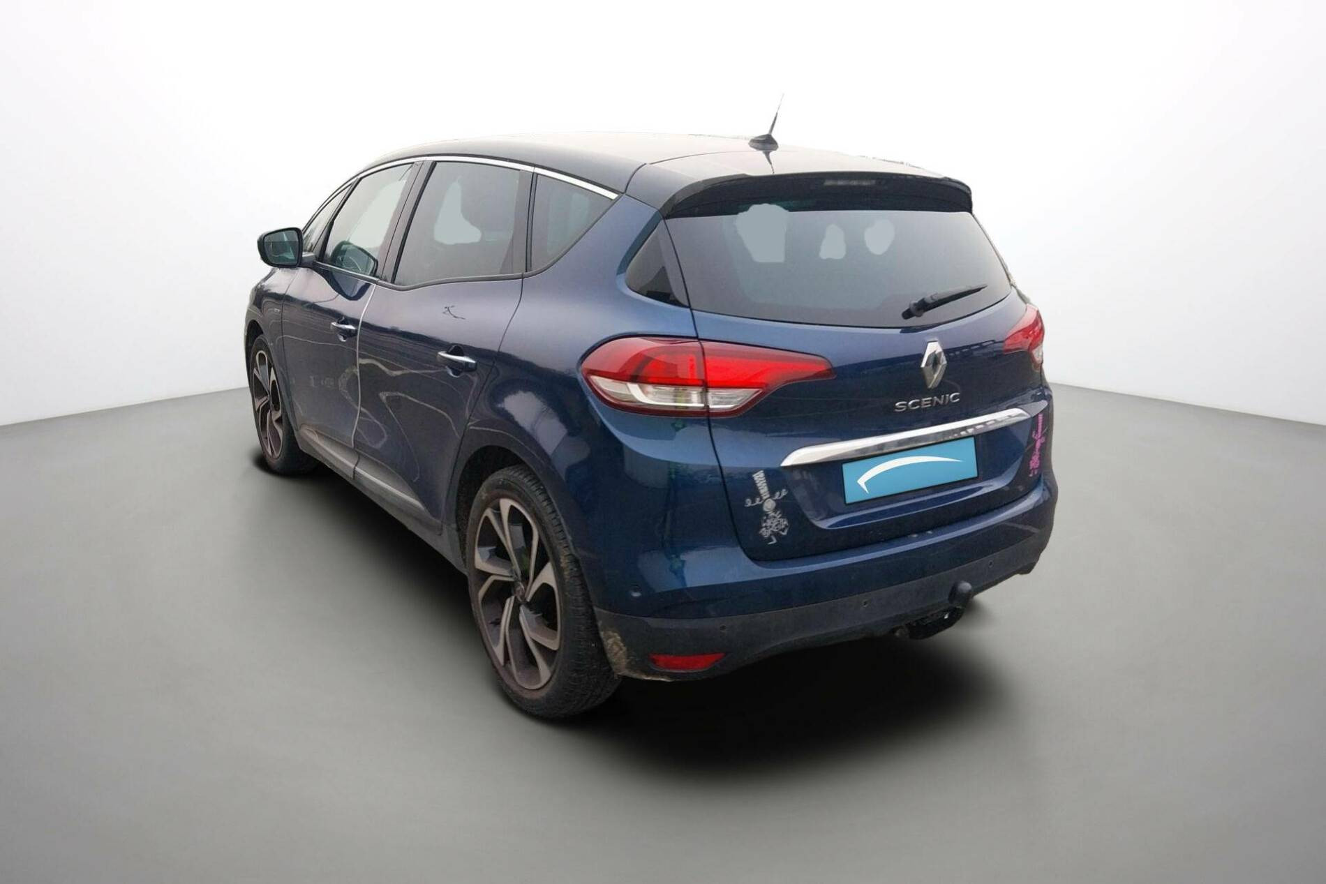 Vente en ligne Renault Scenic 4 Scenic Blue dCi 120 EDC au prix de 19 990 €
