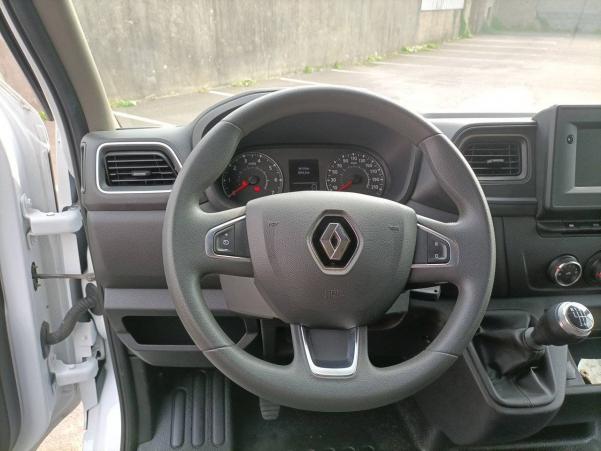 Vente en ligne Renault Master 3 Fourgon MASTER FGN TRAC F3500 L2H2 DCI 135 au prix de 23 990 €