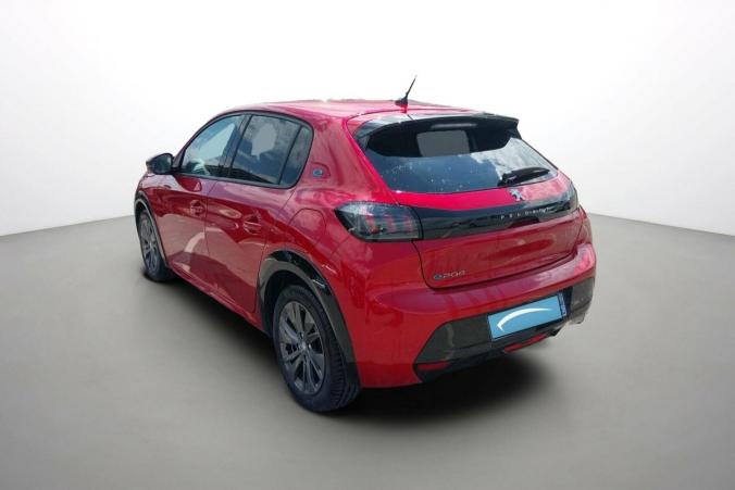 Vente en ligne Peugeot E-208  50 kWh 136ch au prix de 15 790 €