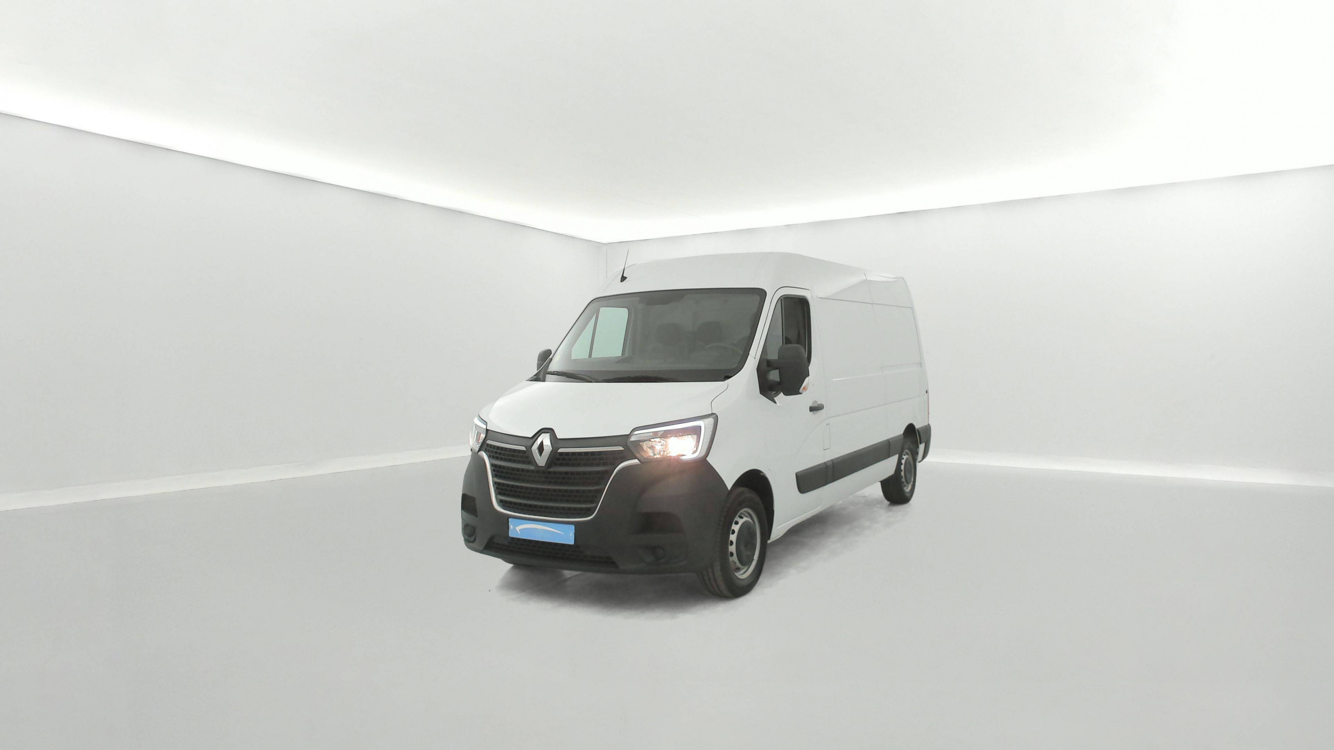 Renault Master Fourgon MASTER FGN TRAC F3500 L2H2 BLUE DCI 135 occasion de 2023 en vente à Brest