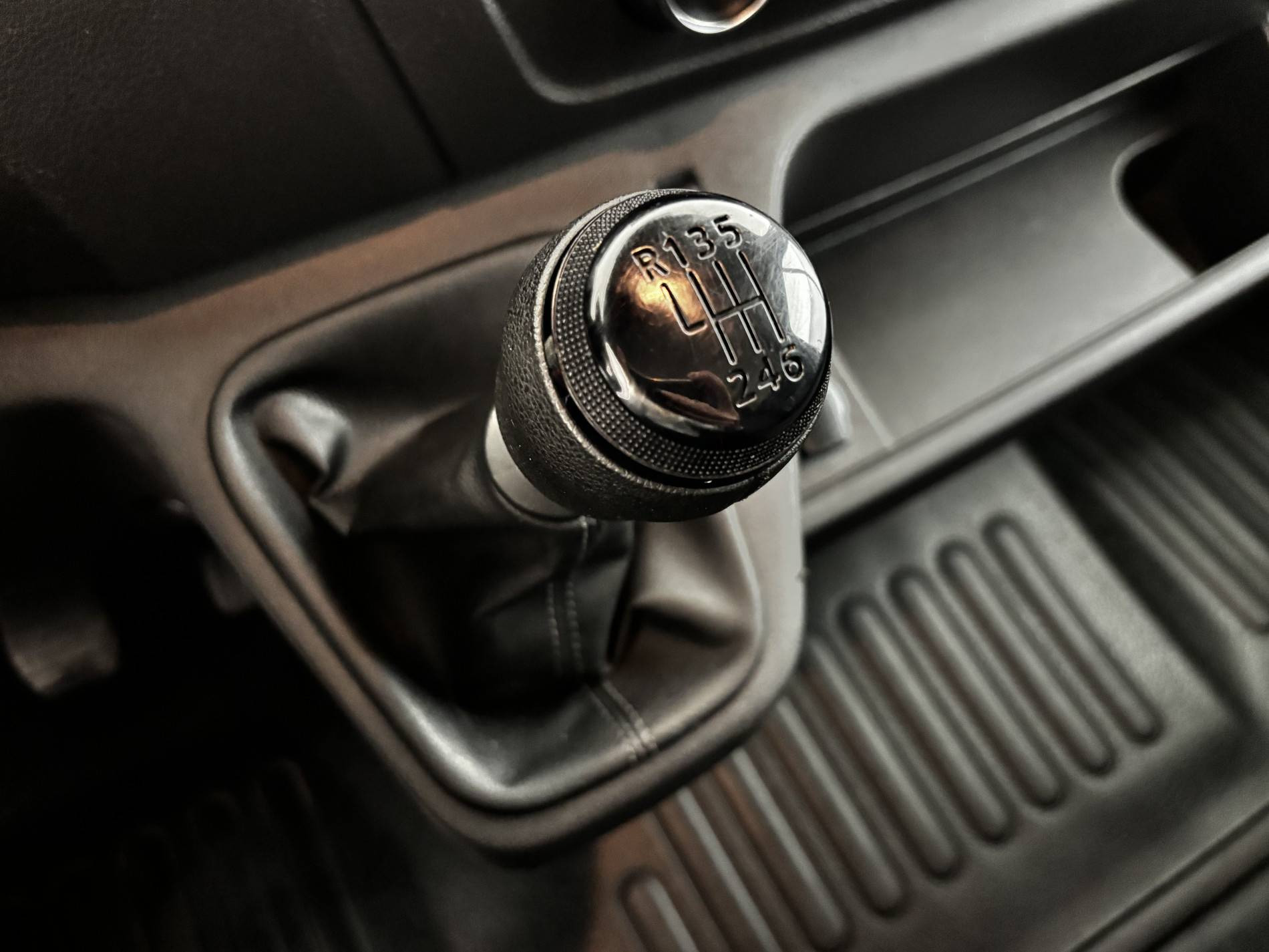 Vente en ligne Renault Master Fourgon MASTER FGN TRAC F3500 L2H2 BLUE DCI 135 au prix de 23 990 €