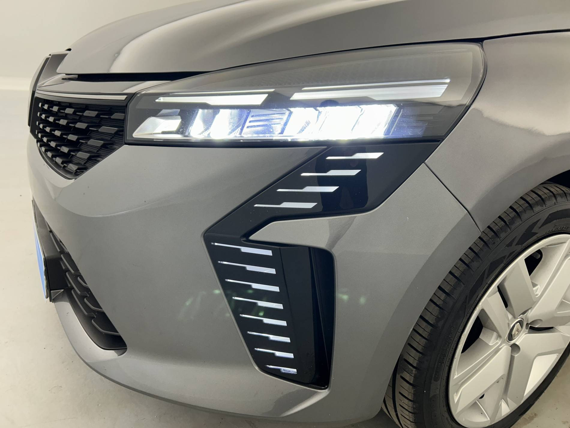 Vente en ligne Renault Clio 5 Clio TCe 90 au prix de 14 390 €