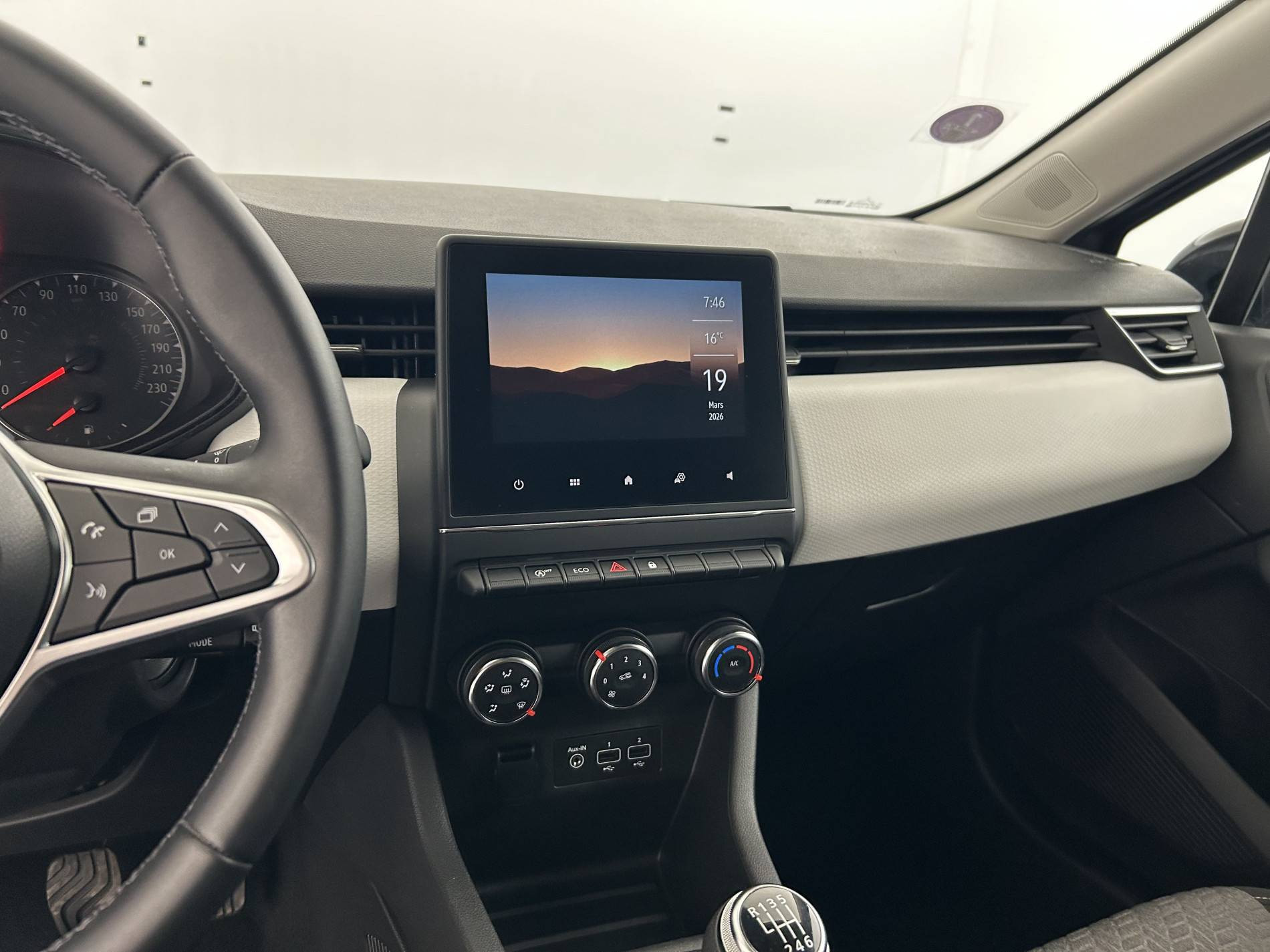 Vente en ligne Renault Clio 5 Clio TCe 90 au prix de 14 290 €