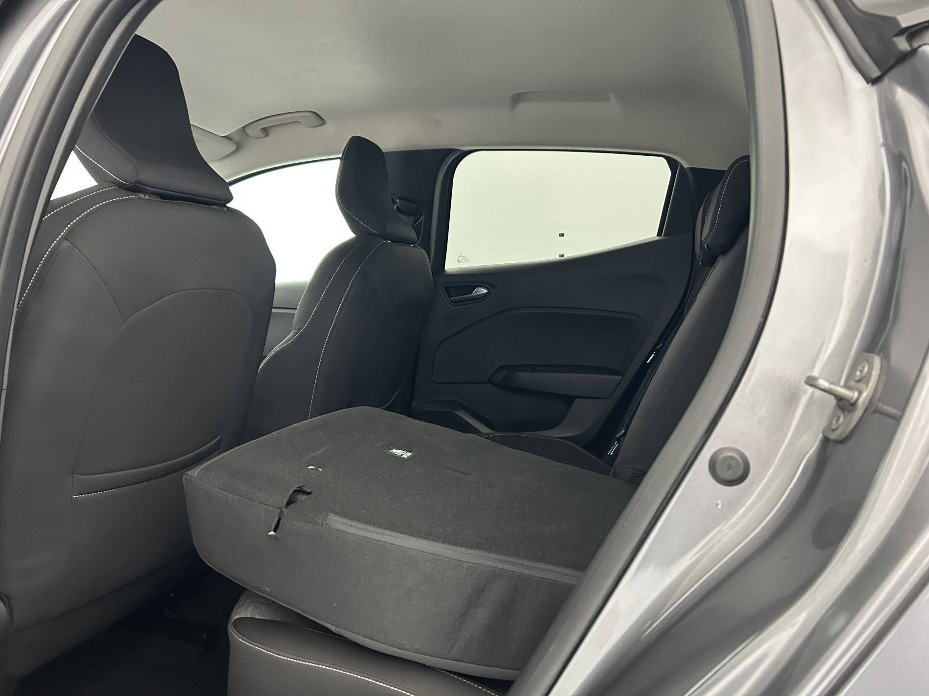 Vente en ligne Renault Clio 5 Clio TCe 90 au prix de 14 490 €