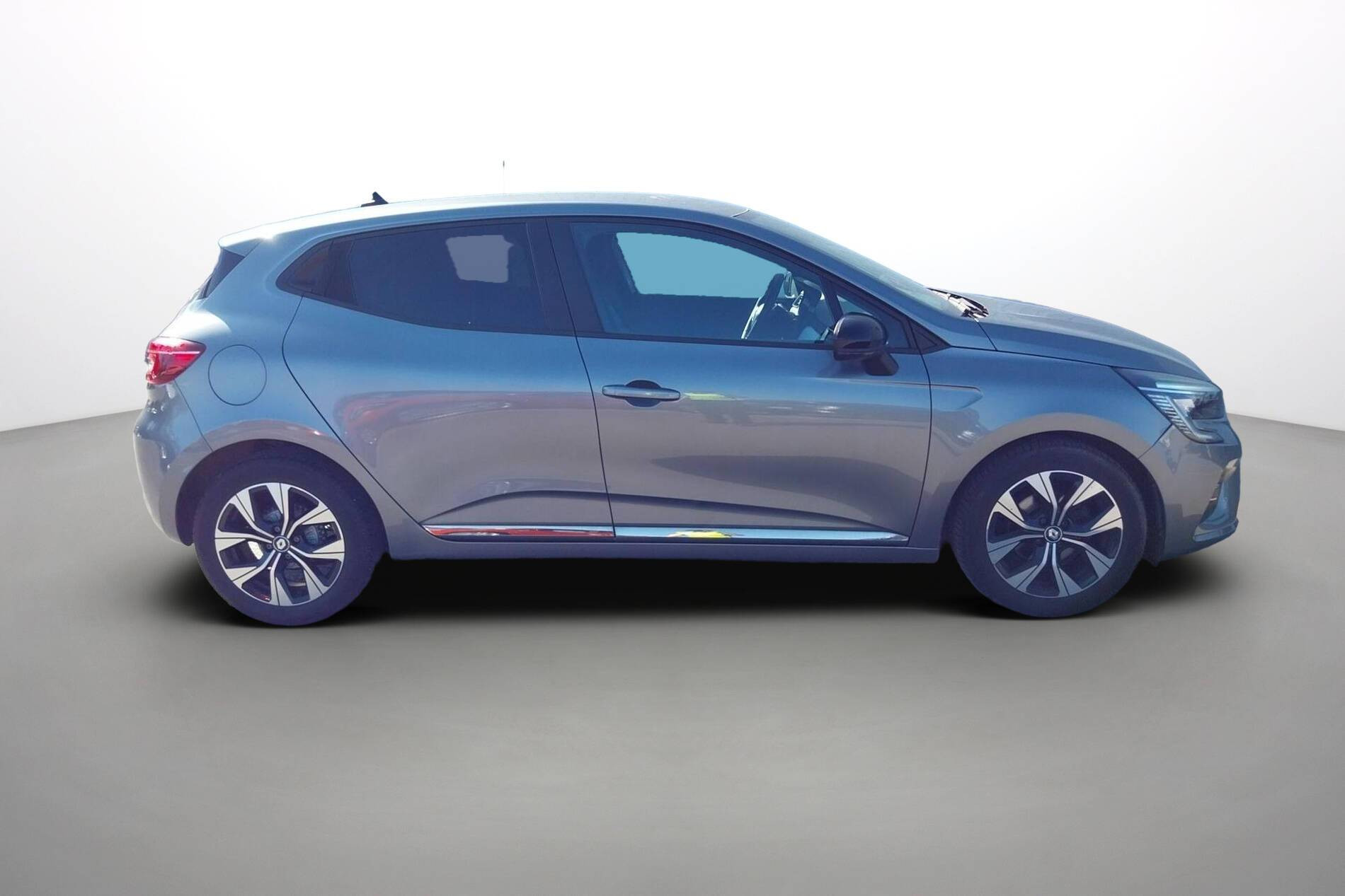 Vente en ligne Renault Clio 5 Clio TCe 90 au prix de 14 290 €