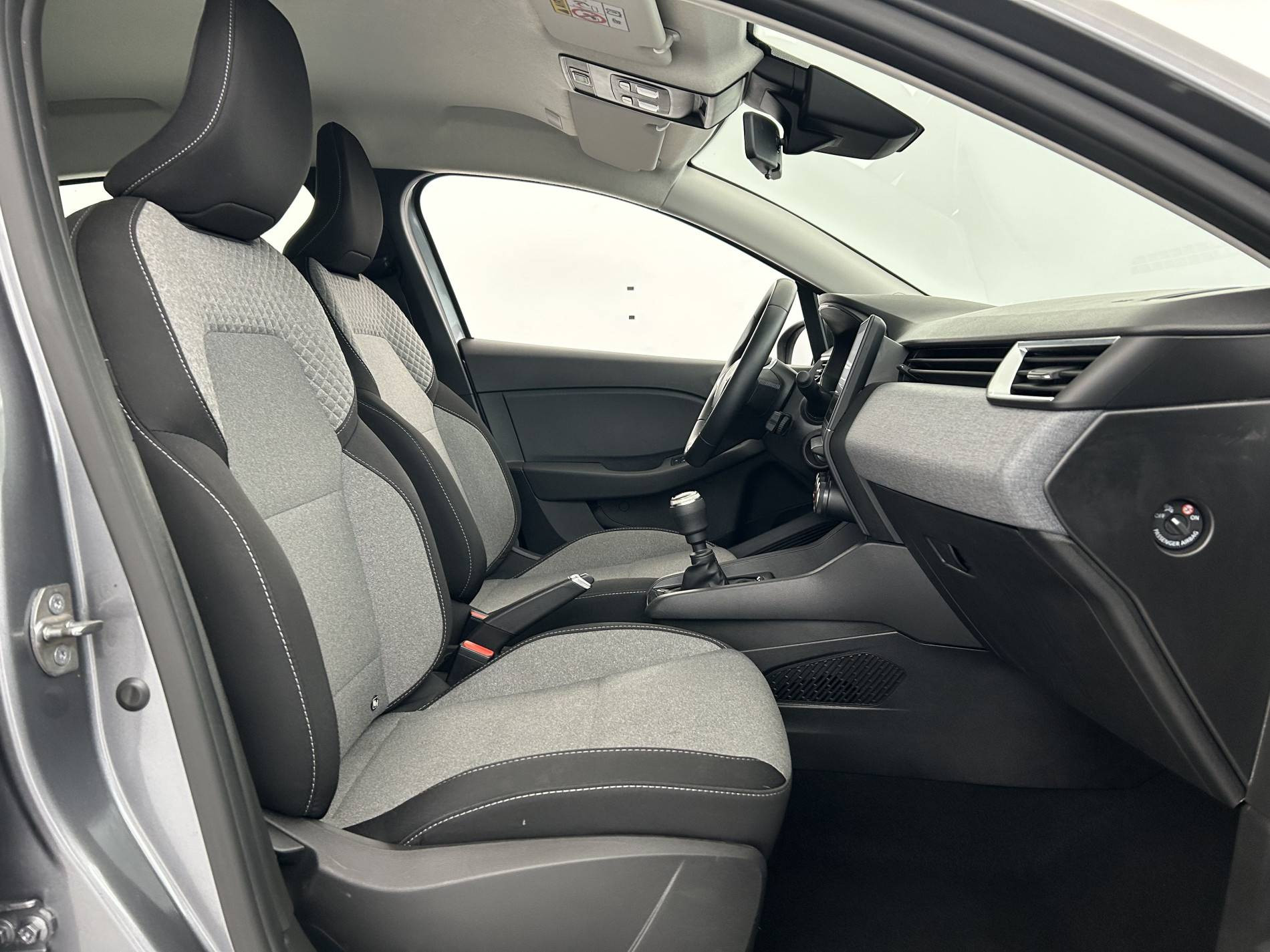 Vente en ligne Renault Clio 5 Clio TCe 90 au prix de 14 390 €