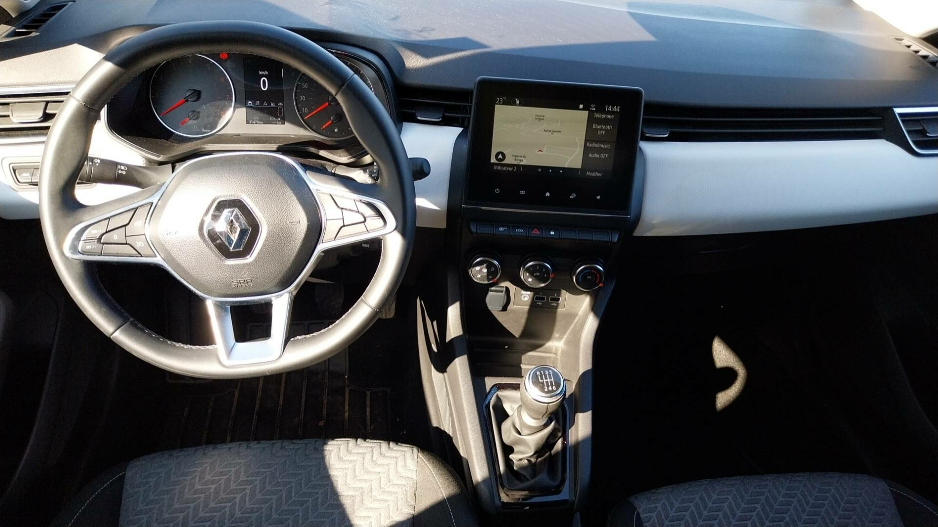 Vente en ligne Renault Clio 5 Clio TCe 90 au prix de 14 290 €