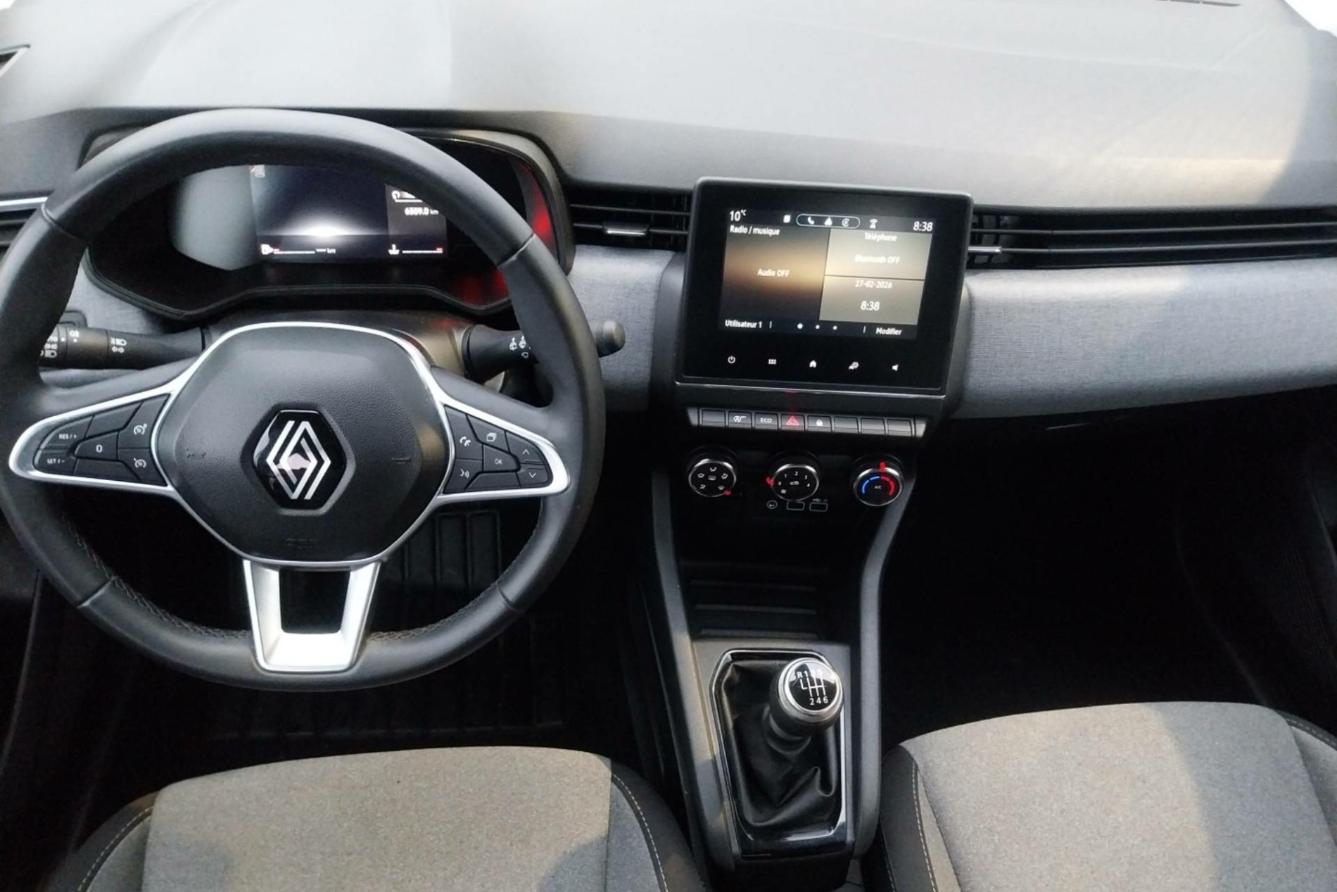 Vente en ligne Renault Clio 5 Clio TCe 90 au prix de 14 390 €