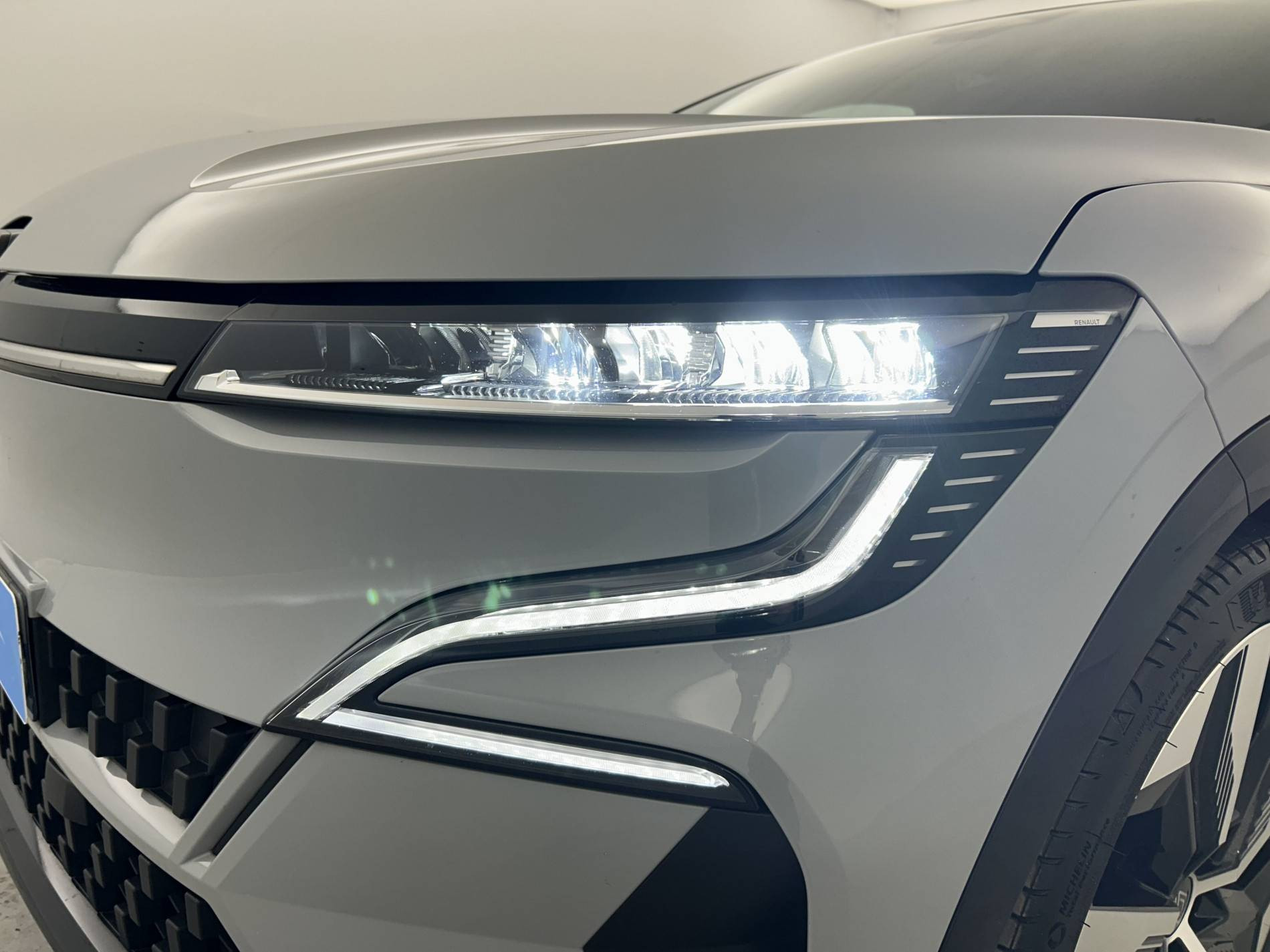 Vente en ligne Renault Megane E-Tech  EV60 220 ch super charge au prix de 22 390 €