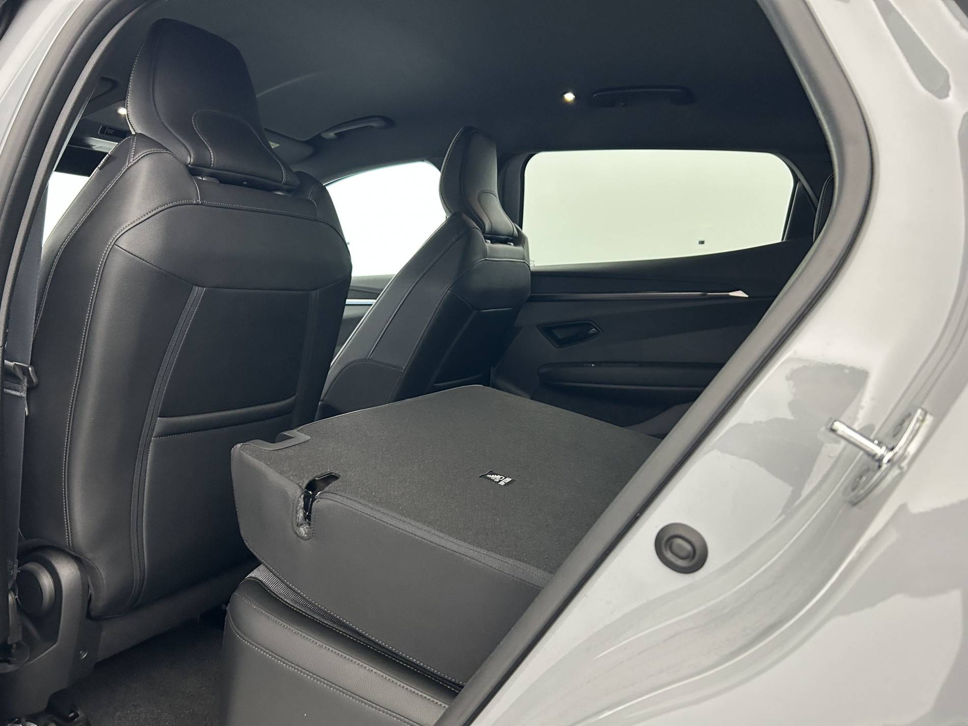 Vente en ligne Renault Megane E-Tech  EV60 220 ch super charge au prix de 22 390 €