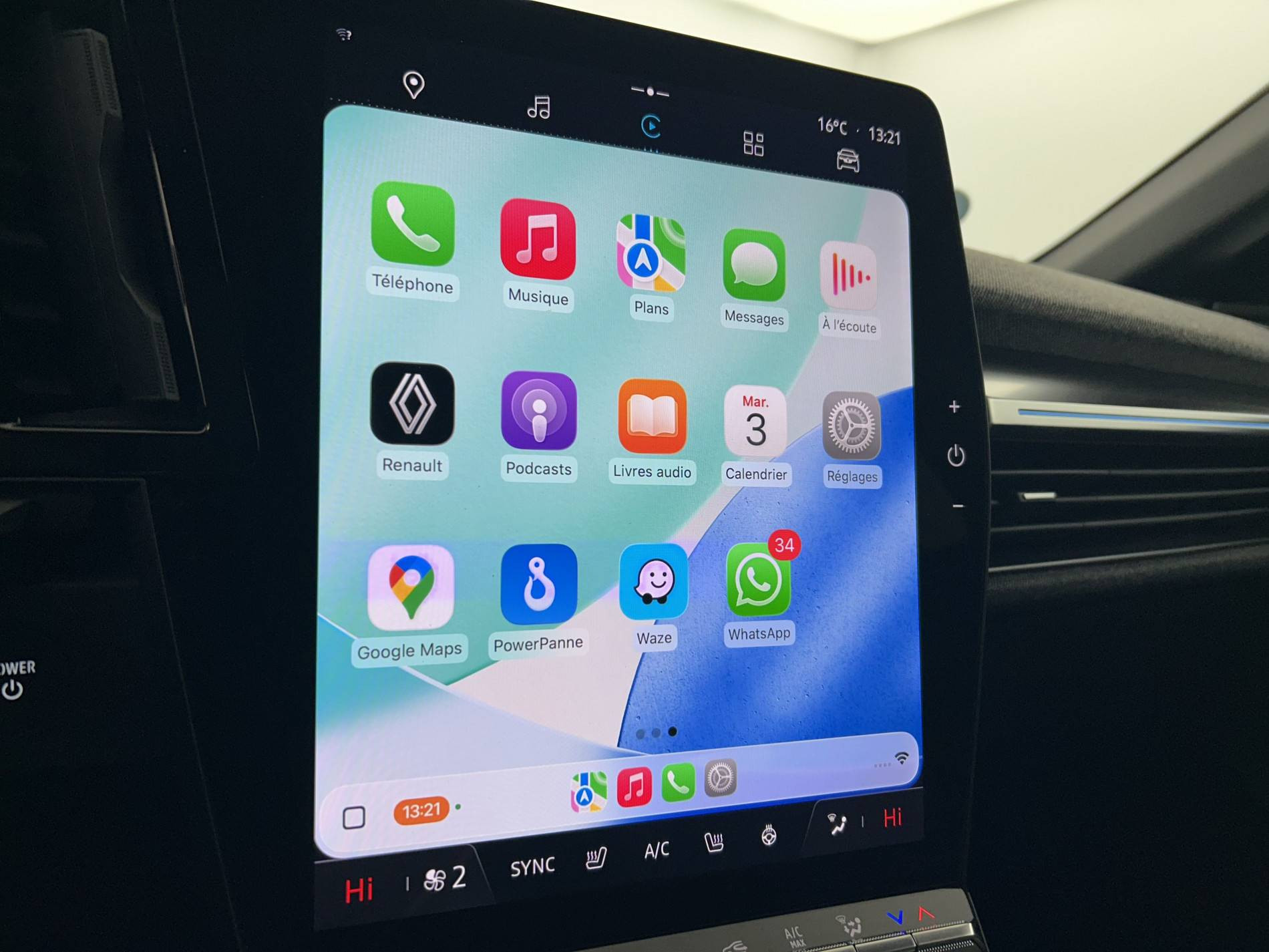 Vente en ligne Renault Megane E-Tech  EV60 220 ch super charge au prix de 22 390 €