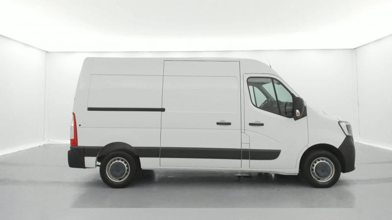 Vente en ligne Renault Master 3 Fourgon MASTER FGN TRAC F3500 L2H2 DCI 135 au prix de 22 990 €