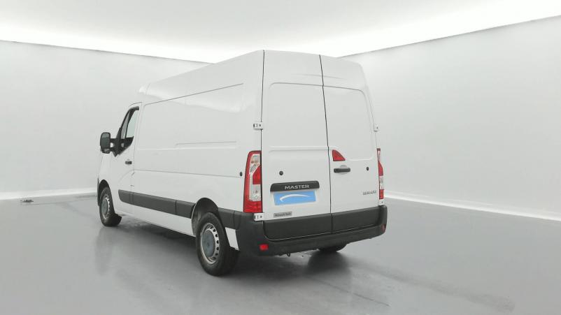 Vente en ligne Renault Master 3 Fourgon MASTER FGN TRAC F3500 L2H2 DCI 135 au prix de 22 990 €