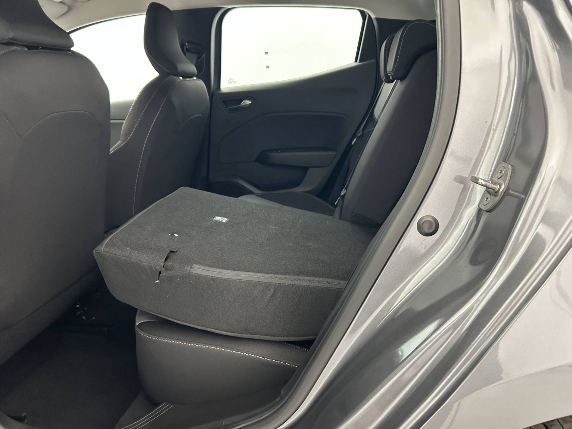 Vente en ligne Renault Clio 5 Clio TCe 90 au prix de 15 290 €