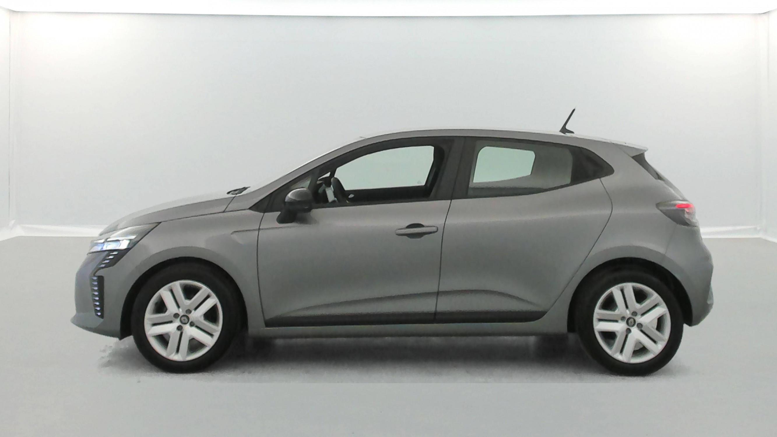 Vente en ligne Renault Clio 5 Clio TCe 90 au prix de 15 290 €