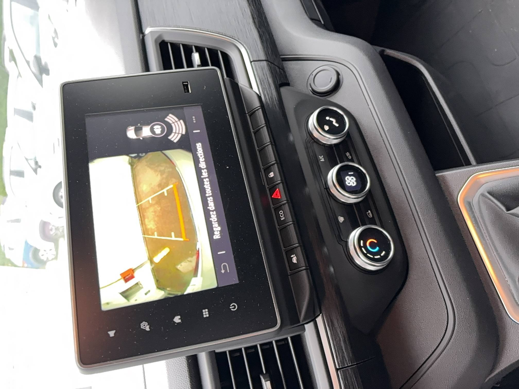 Vente en ligne Renault Trafic Van E-Tech FG GCF L1H1 52kWh AC22 au prix de 45 290 €