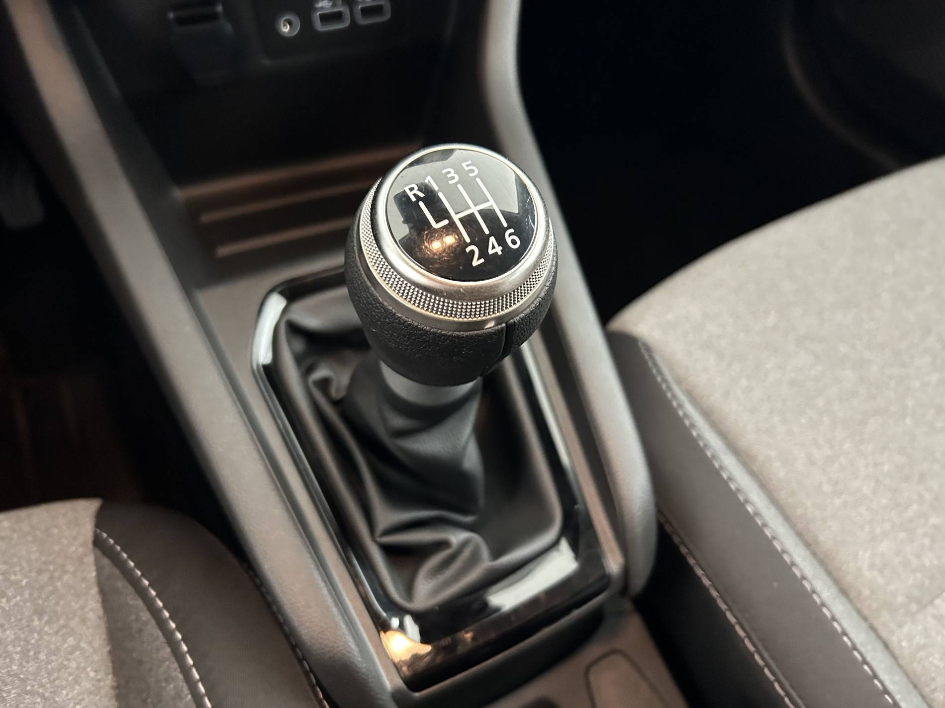 Vente en ligne Renault Clio 5 Clio TCe 90 au prix de 15 290 €