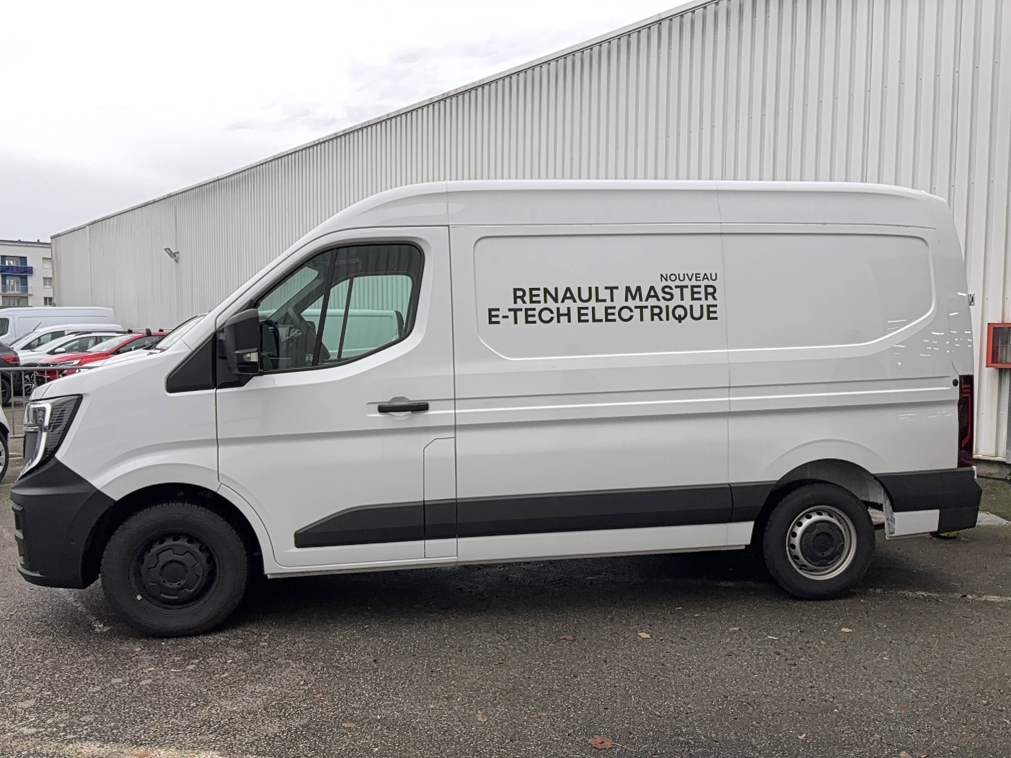 Renault Master E-Tech MASTER ELECTRIQUE FGN L2H2 3T5 GRANDE AUTONOMIE occasion de 2025 en vente à Brest