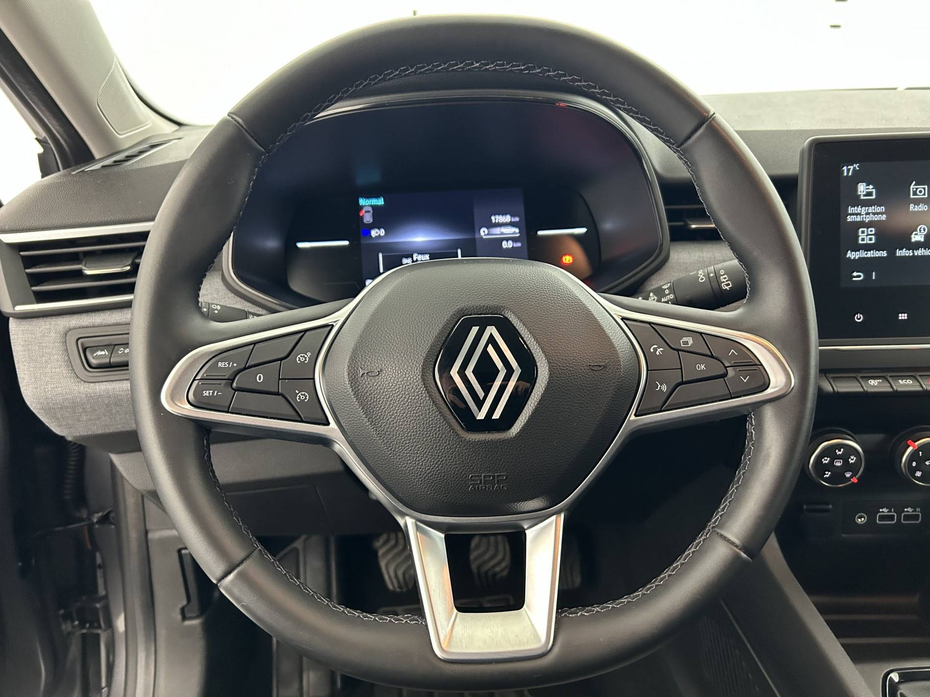 Vente en ligne Renault Clio 5 Clio TCe 90 au prix de 15 290 €