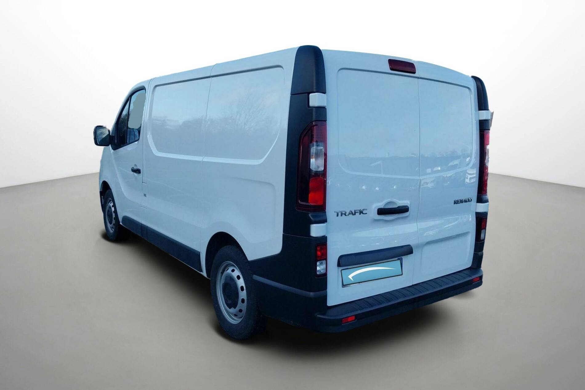 Vente en ligne Renault Trafic 3 Fourgon TRAFIC FGN L1H1 3000 KG BLUE DCI 130 au prix de 23 790 €