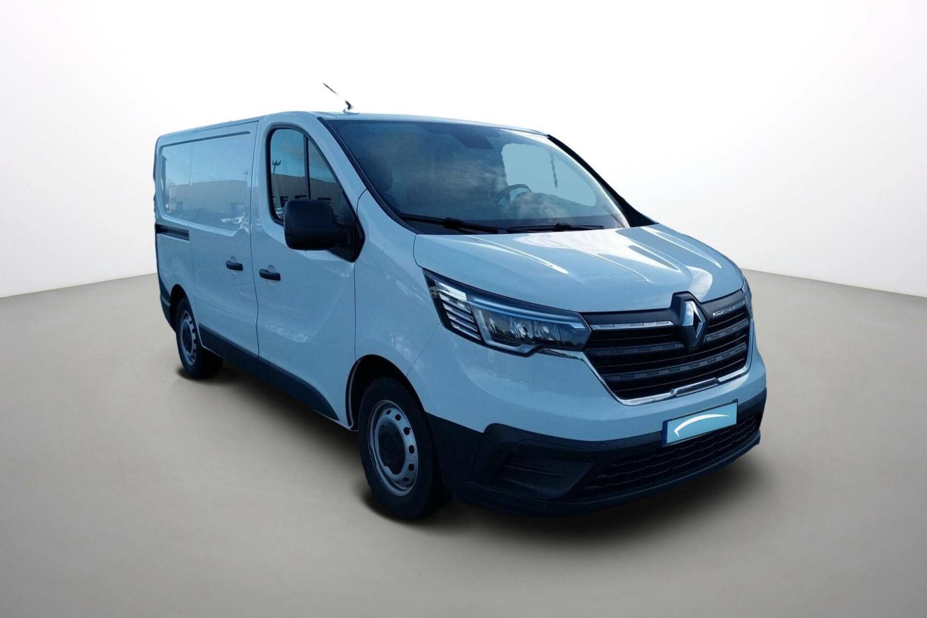 Vente en ligne Renault Trafic 3 Fourgon TRAFIC FGN L1H1 3000 KG BLUE DCI 130 au prix de 23 790 €