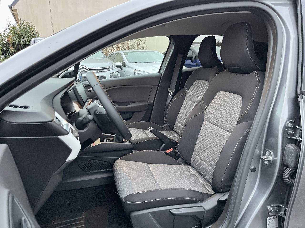 Vente en ligne Renault Clio 5 Clio TCe 90 au prix de 14 490 €