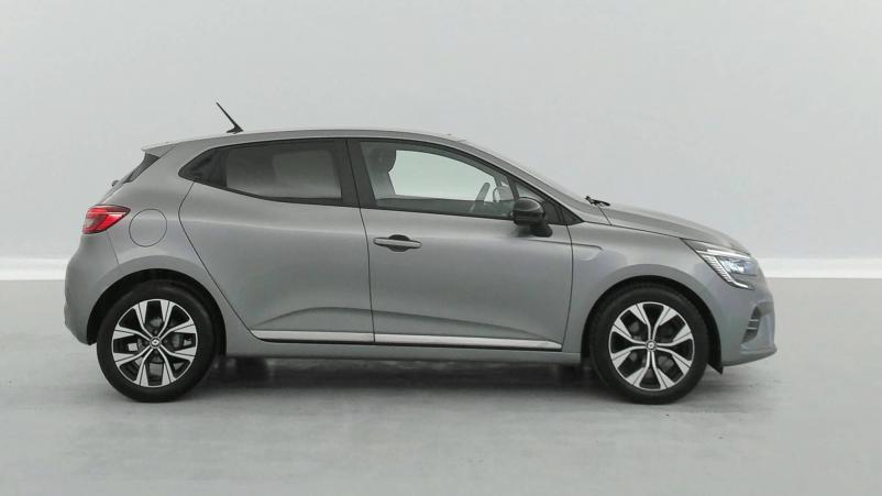 Vente en ligne Renault Clio 5 Clio TCe 90 au prix de 15 790 €