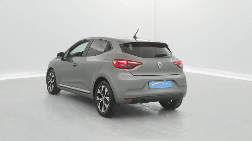 Vente en ligne Renault Clio 5 Clio TCe 90 au prix de 15 790 €