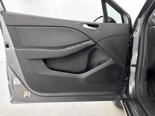 Vente en ligne Renault Clio 5 Clio TCe 90 au prix de 15 790 €