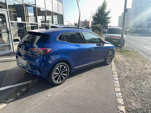 Vente en ligne Renault Clio 5 Clio E-Tech full hybrid 145 ch GSR2 au prix de 24 690 €